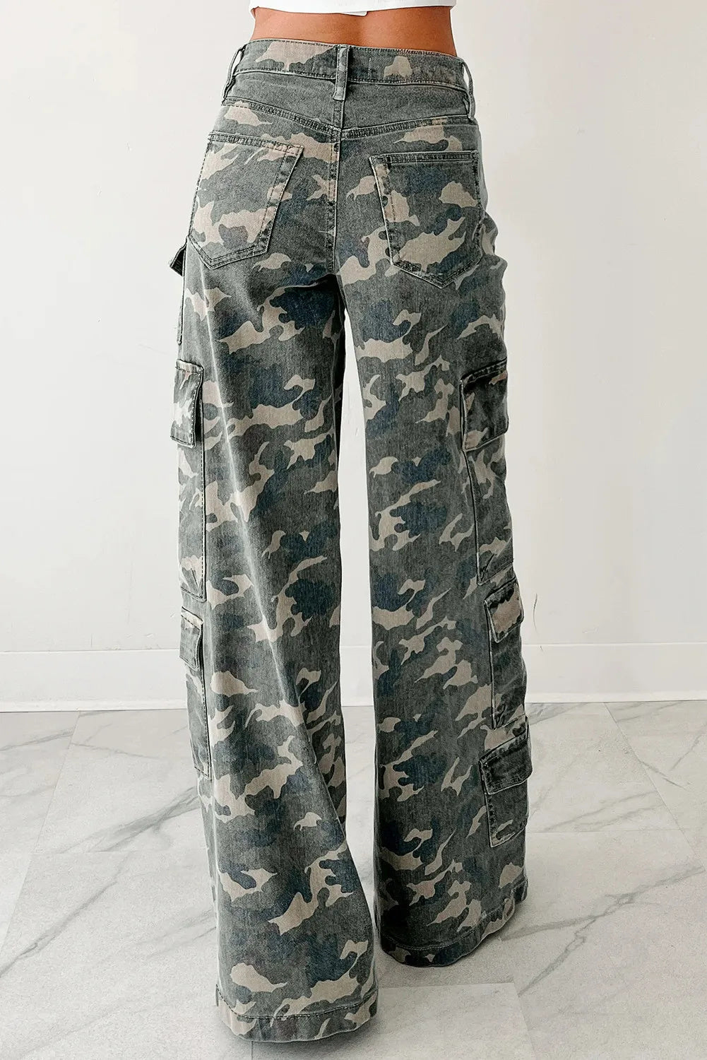 Pantalon cargo large en jean camouflage vert